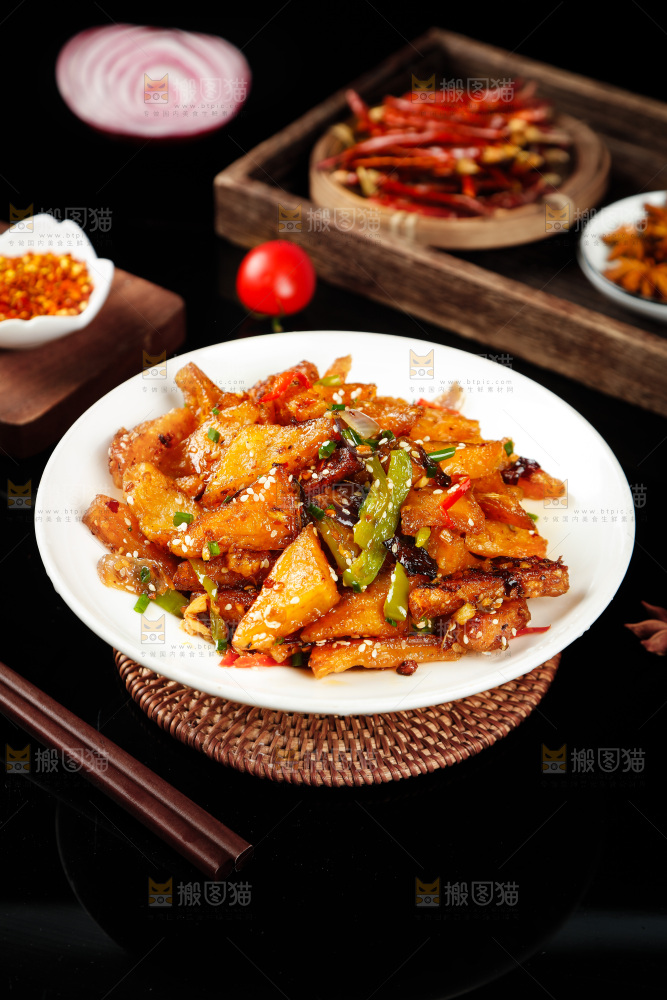 深底上一盘香辣米豆腐