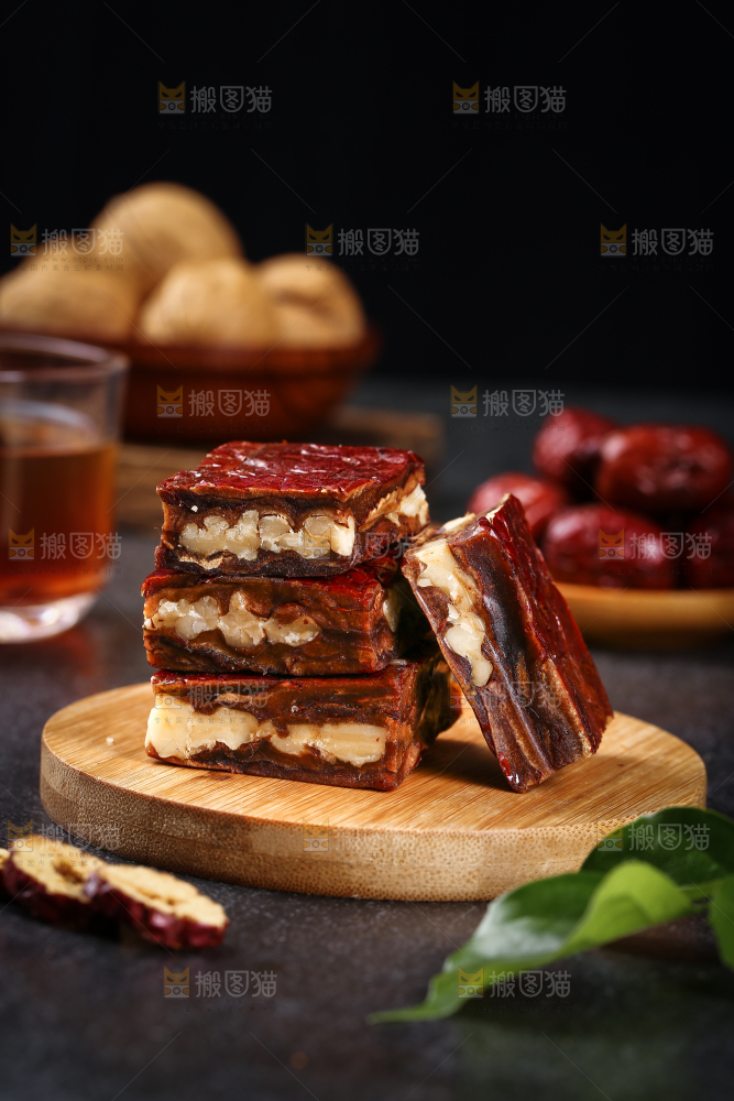 木底上的枣仁派