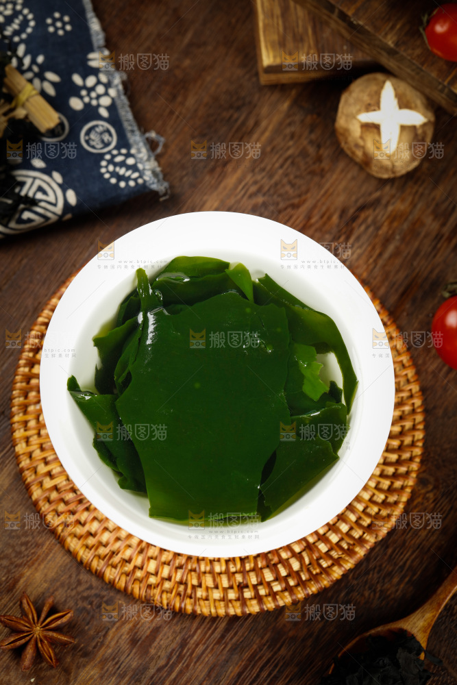 一碗泡发过的裙带菜