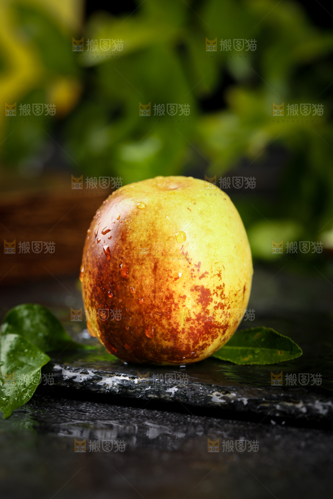 黑底上的冰糖冬枣