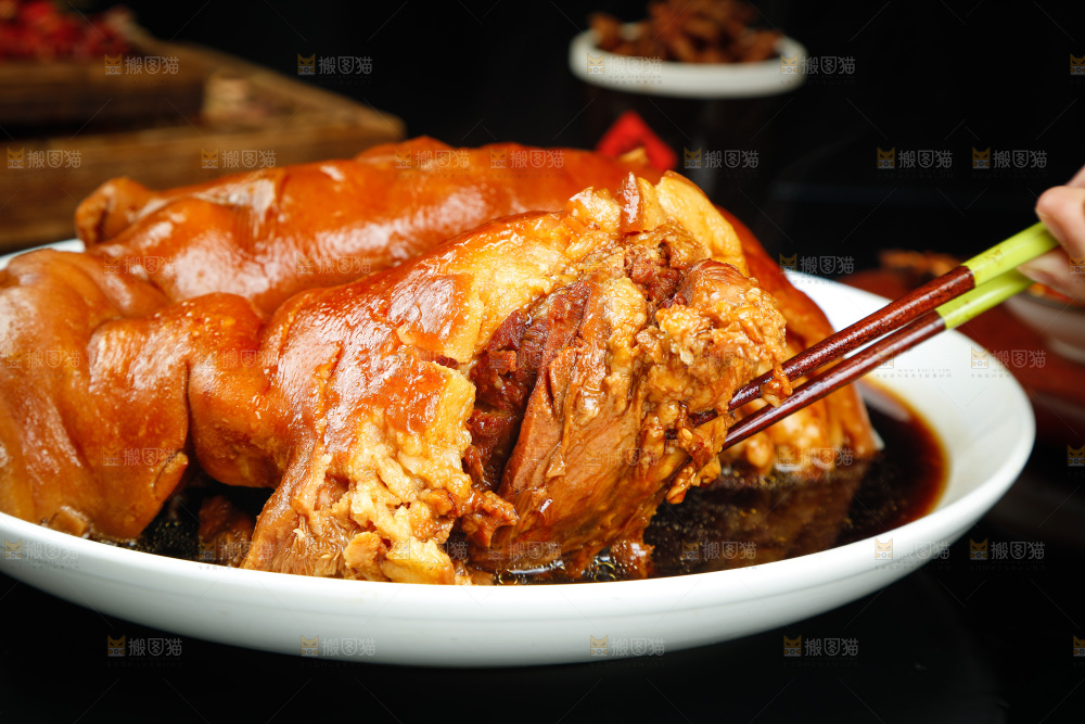 一盘卤味猪头肉