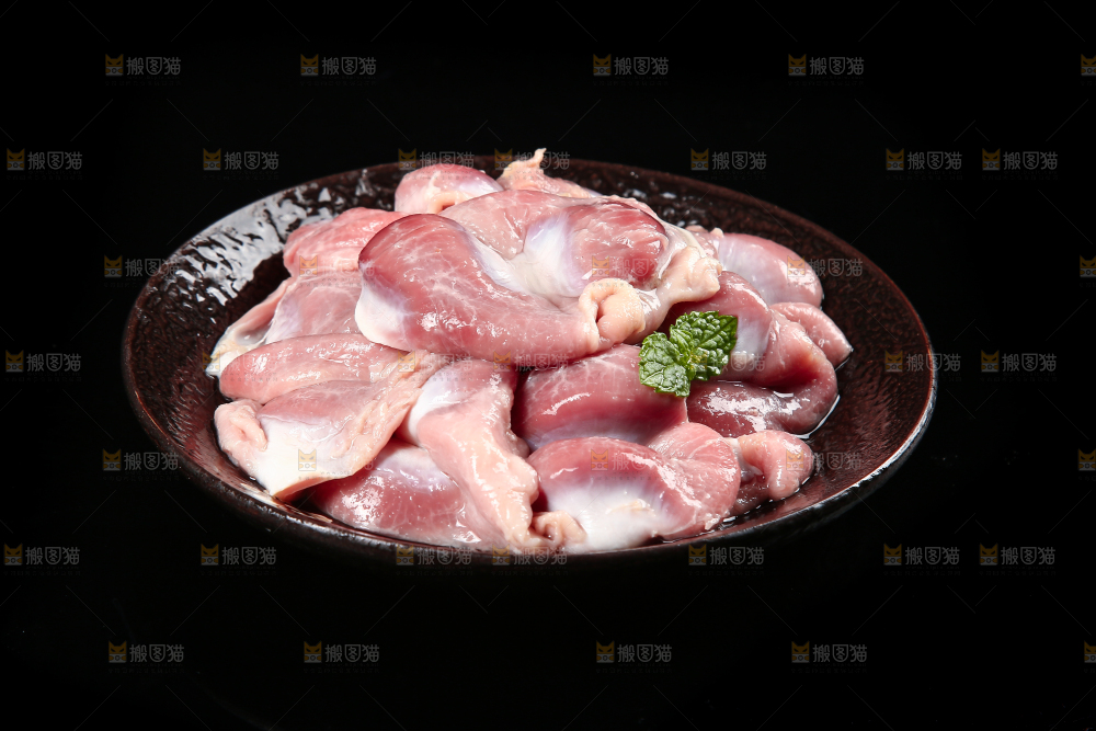 一盘生鲜鸡胗
