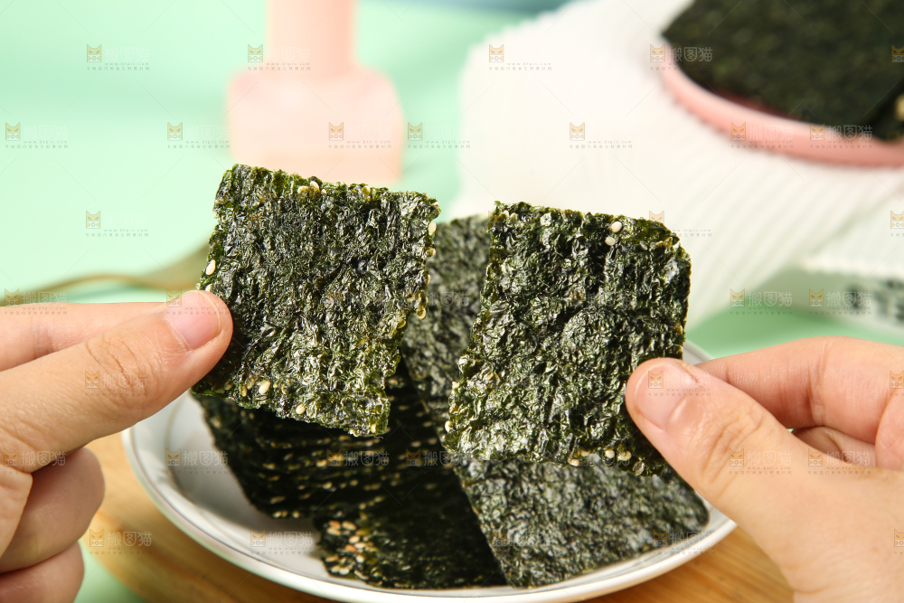 手里的海苔片