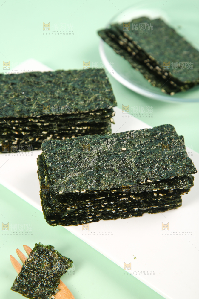 盘子里的海苔片