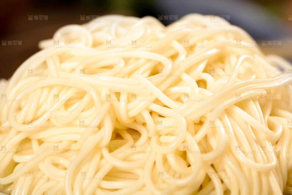 一盘碱水面