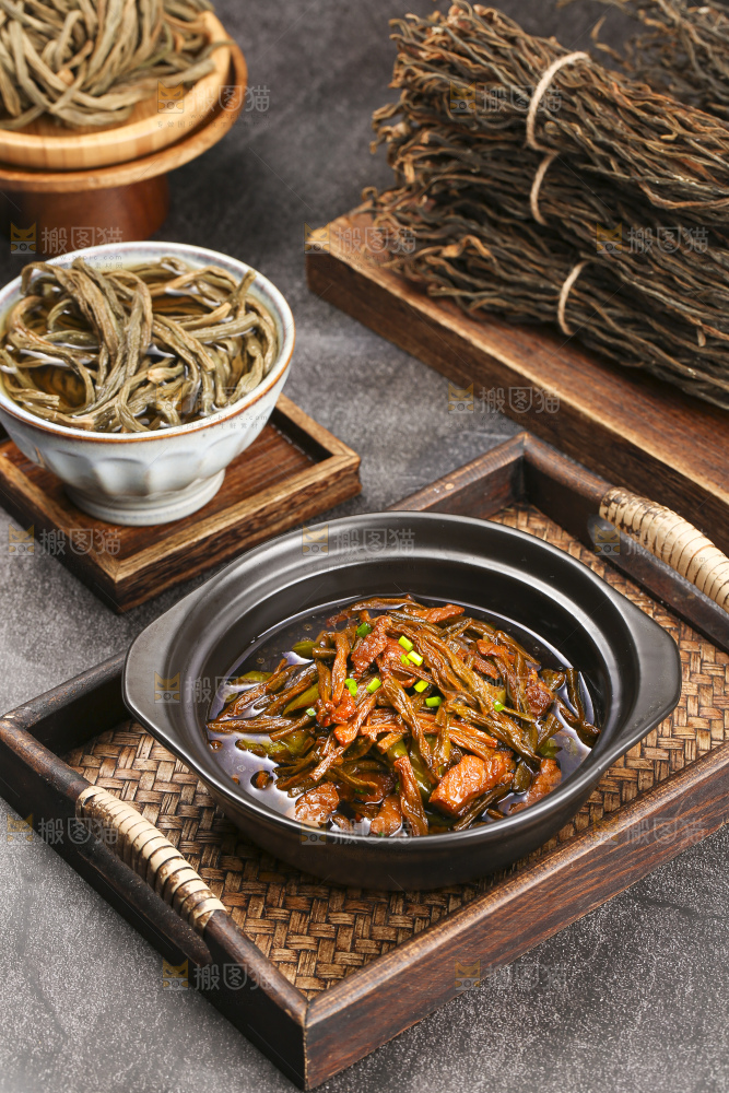 深底上的干豆角炒肉