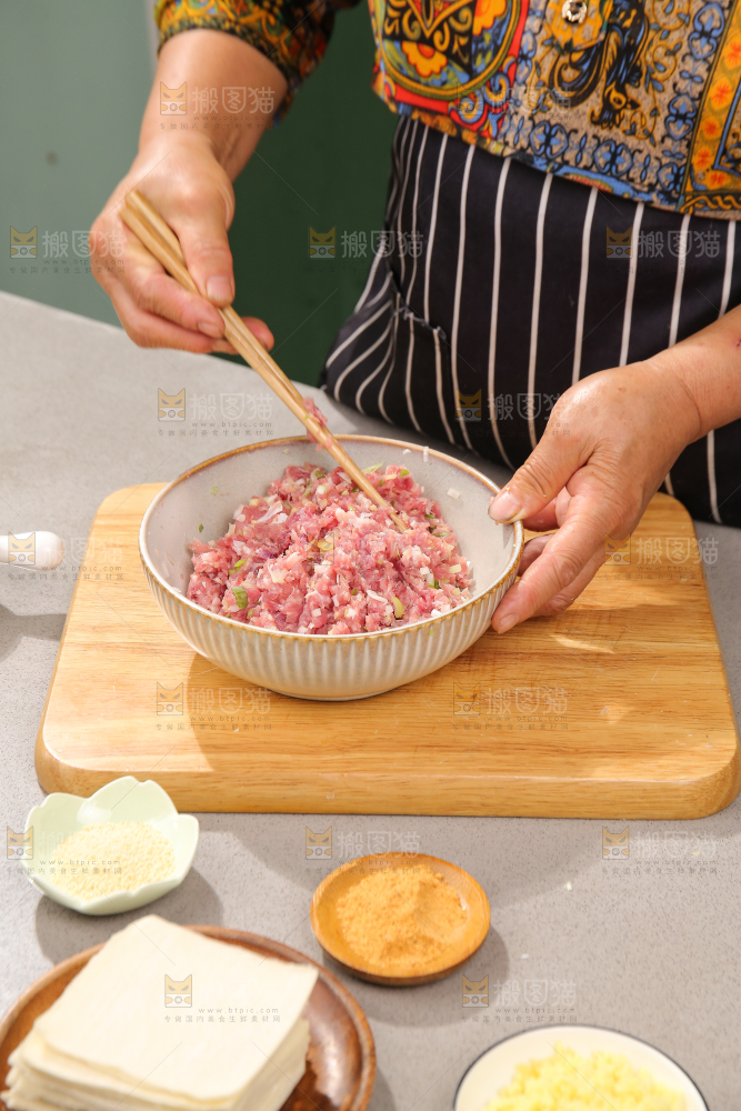 小馄饨制作过程