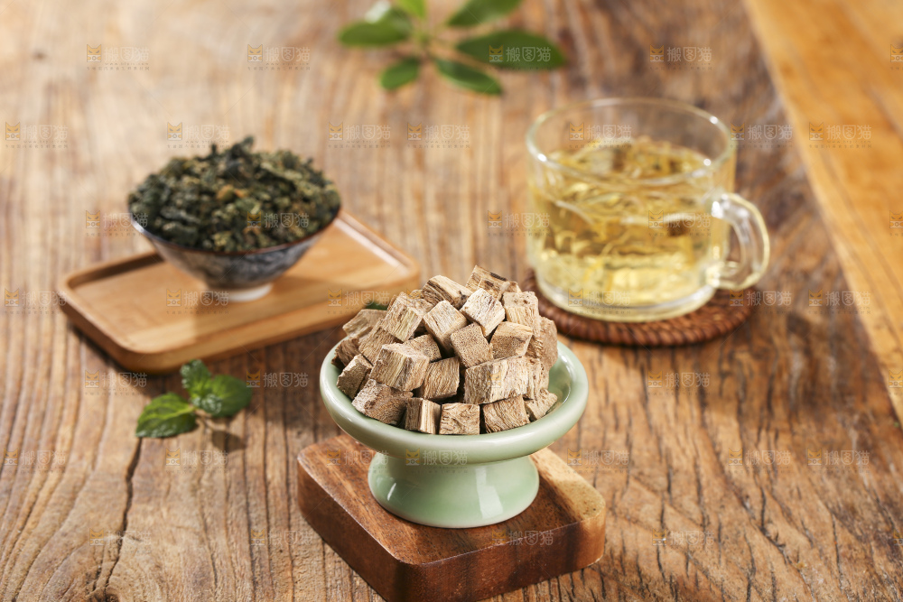 木底上的葛根