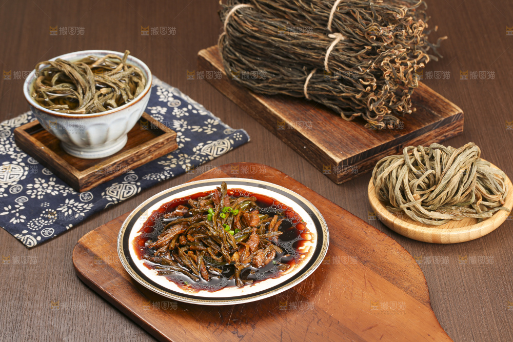 深底上的干豆角炒肉