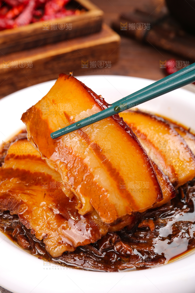 木底上的梅干菜扣肉