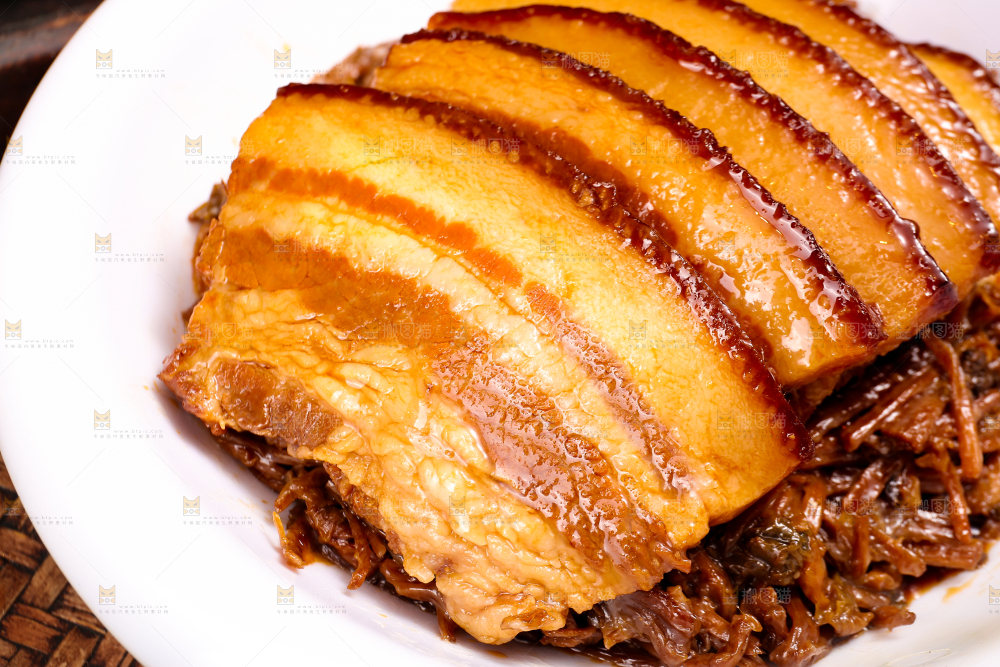深底上的梅干菜扣肉