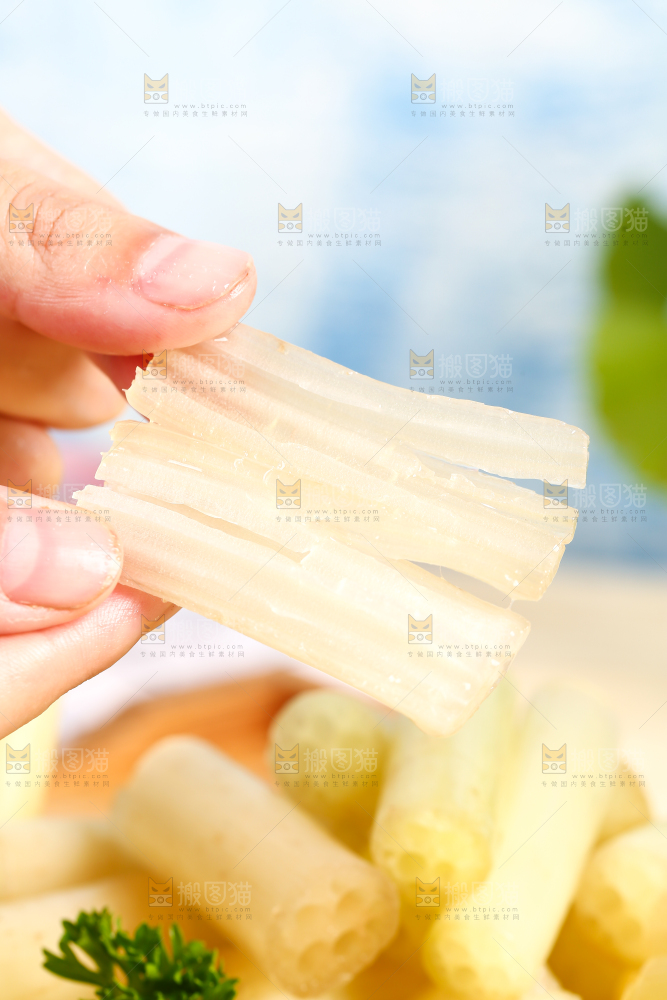 浅底上的藕带