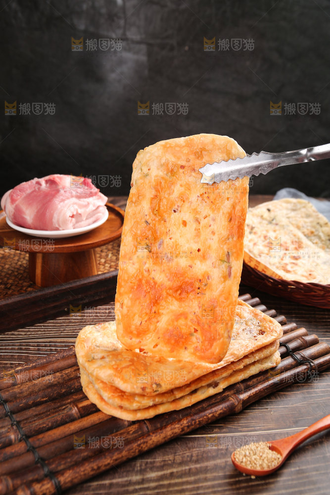 深底上的锅盔