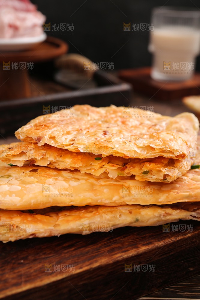 深底上的锅盔