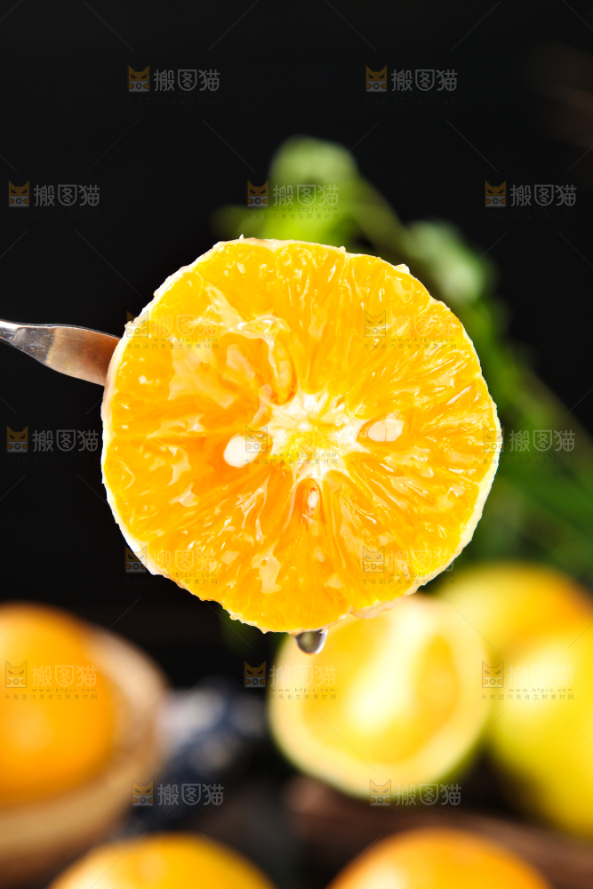 深底上放着夏橙