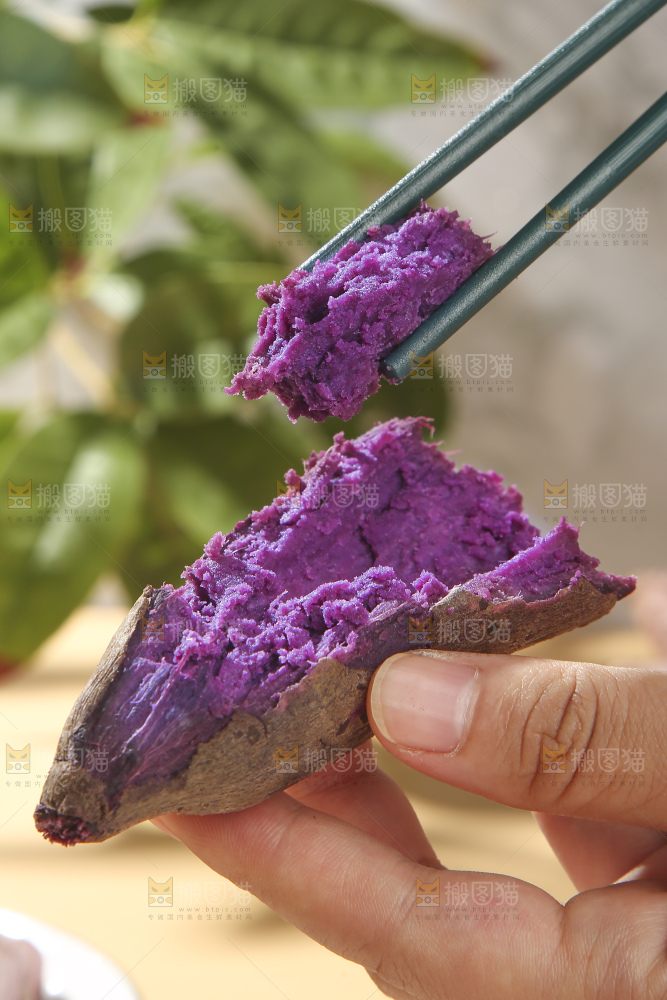 浅底上的板栗紫薯