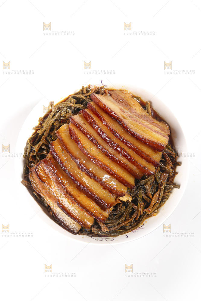 白底上的干豆角扣肉