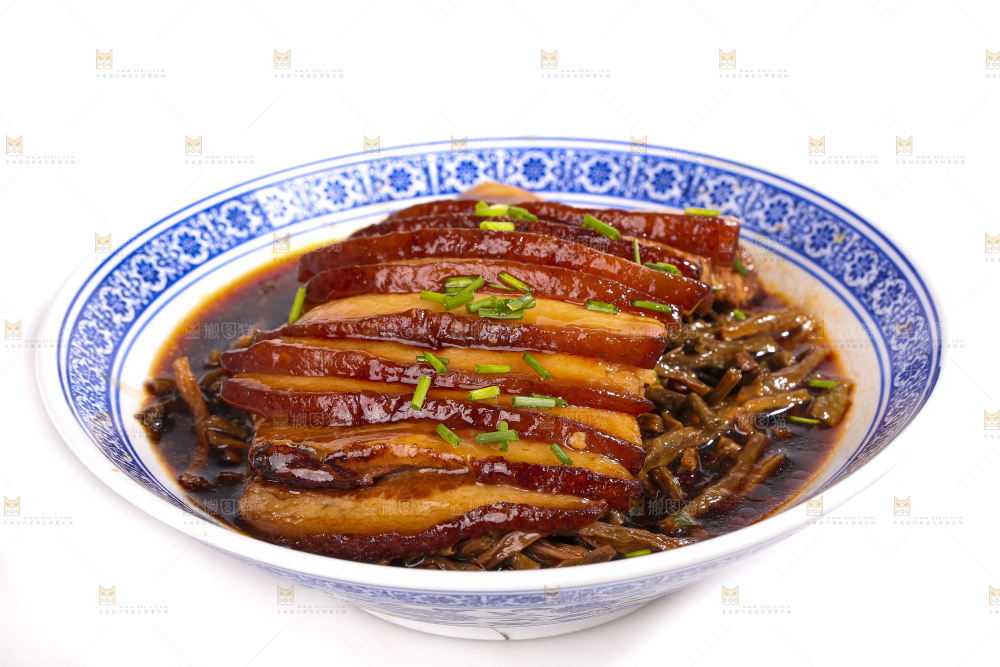 白底上的干豆角扣肉