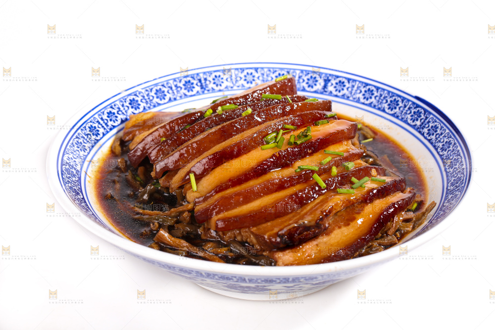白底上的干豆角扣肉