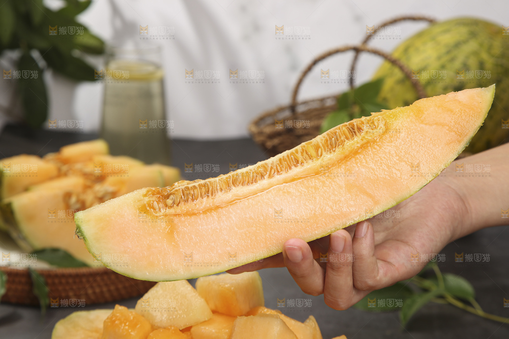 深底上的新疆伽师瓜