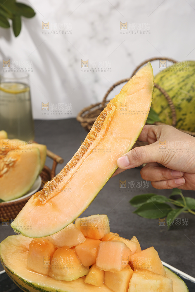 深底上的新疆伽师瓜
