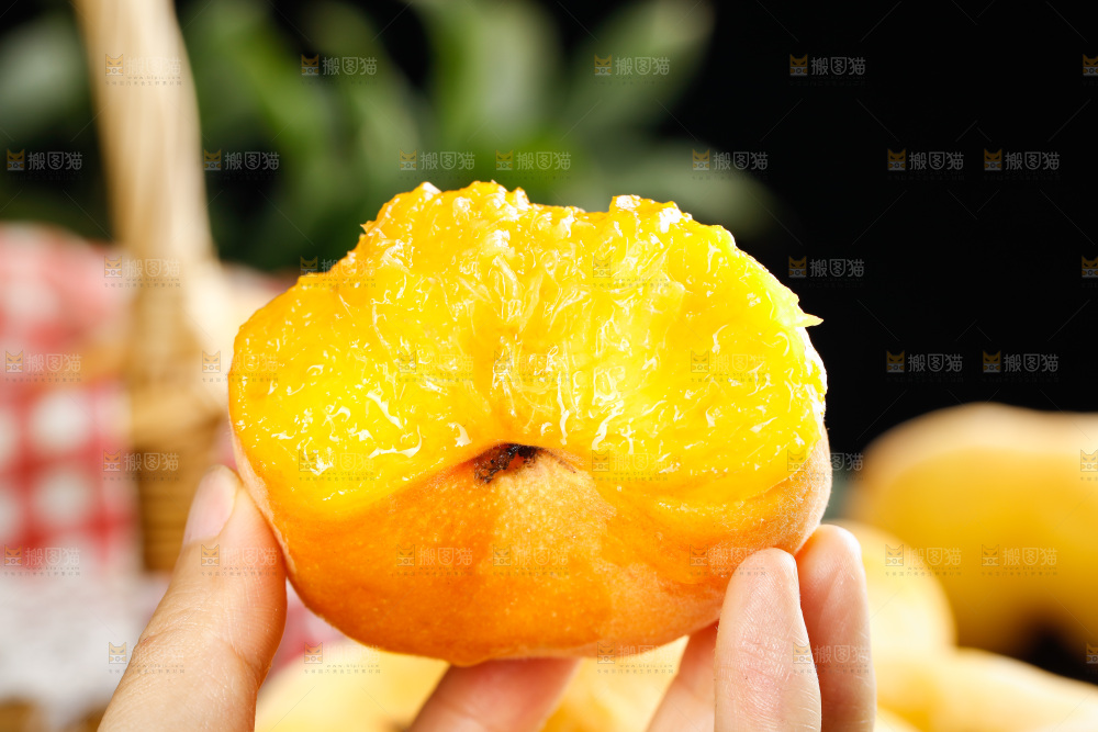 深底上的黄毛蟠桃