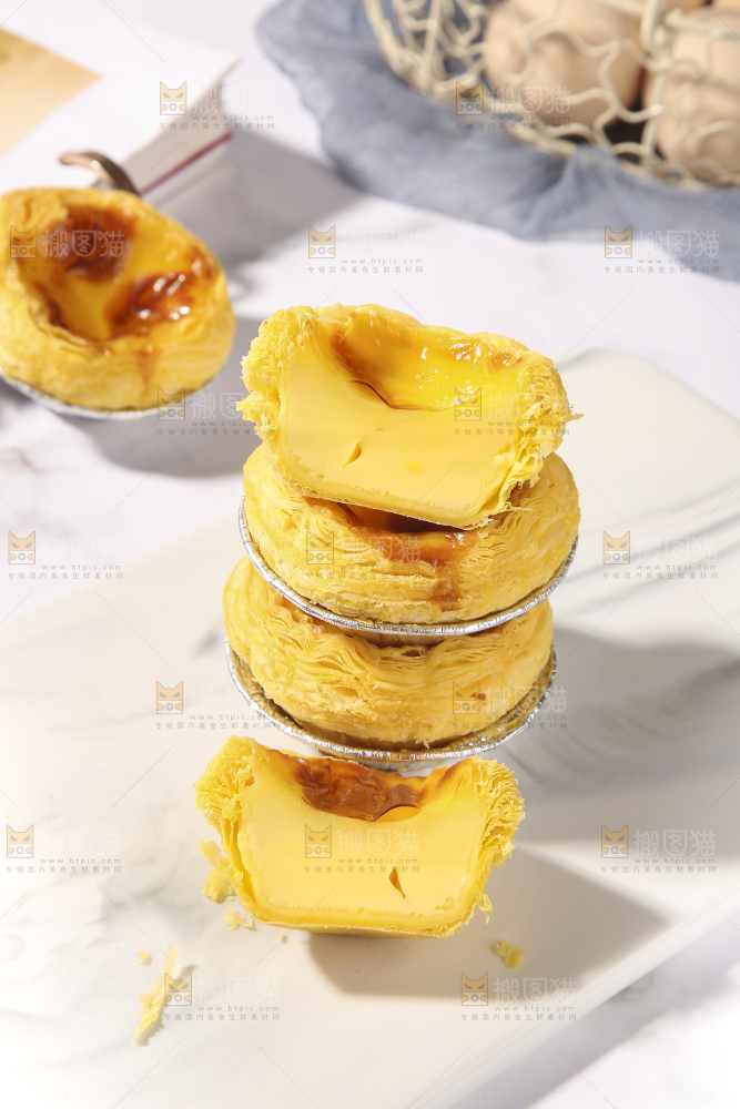 浅底上的葡式蛋挞