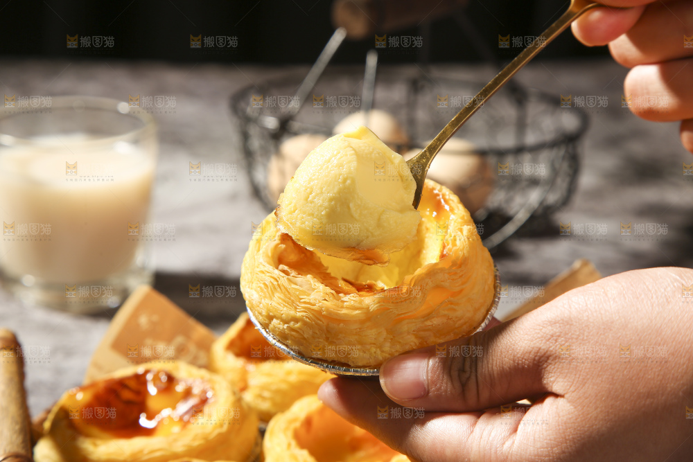 深底上的蛋挞