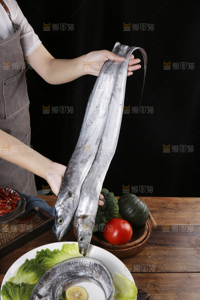 深底新鲜带鱼