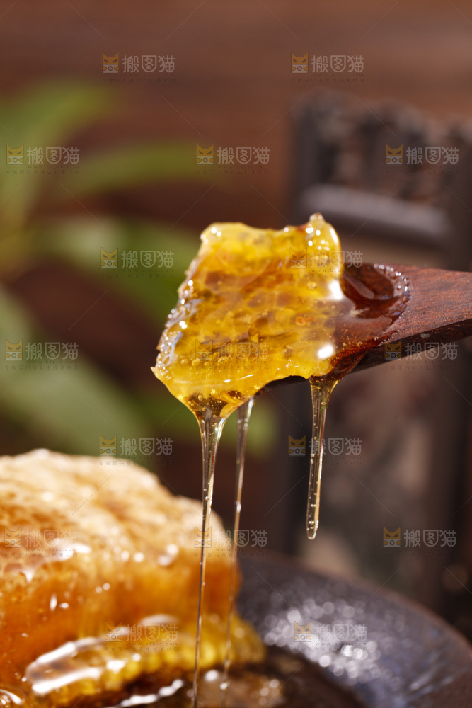深底上的蜂巢蜜