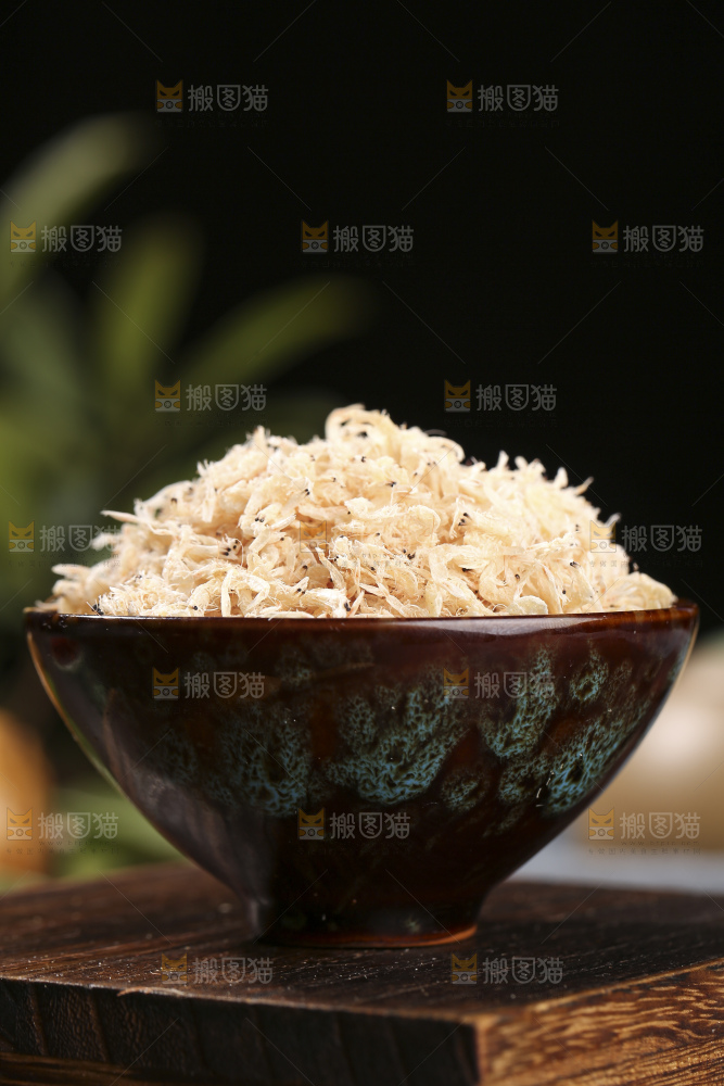 深底上的虾米皮