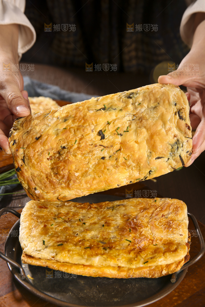 深底上的锅盔