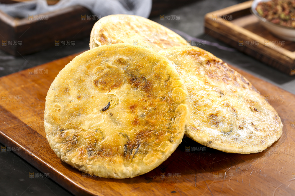 深底上的梅干菜饼