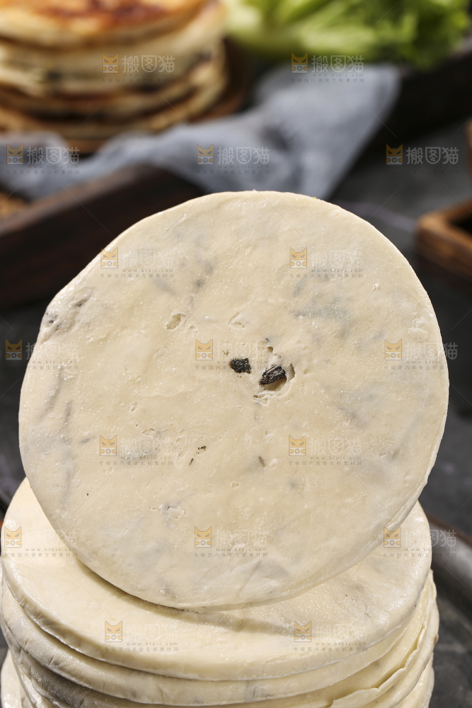 深底上的梅干菜饼