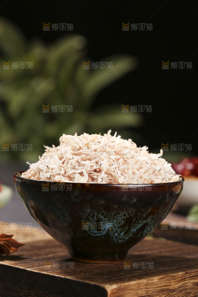 深底上的虾米皮