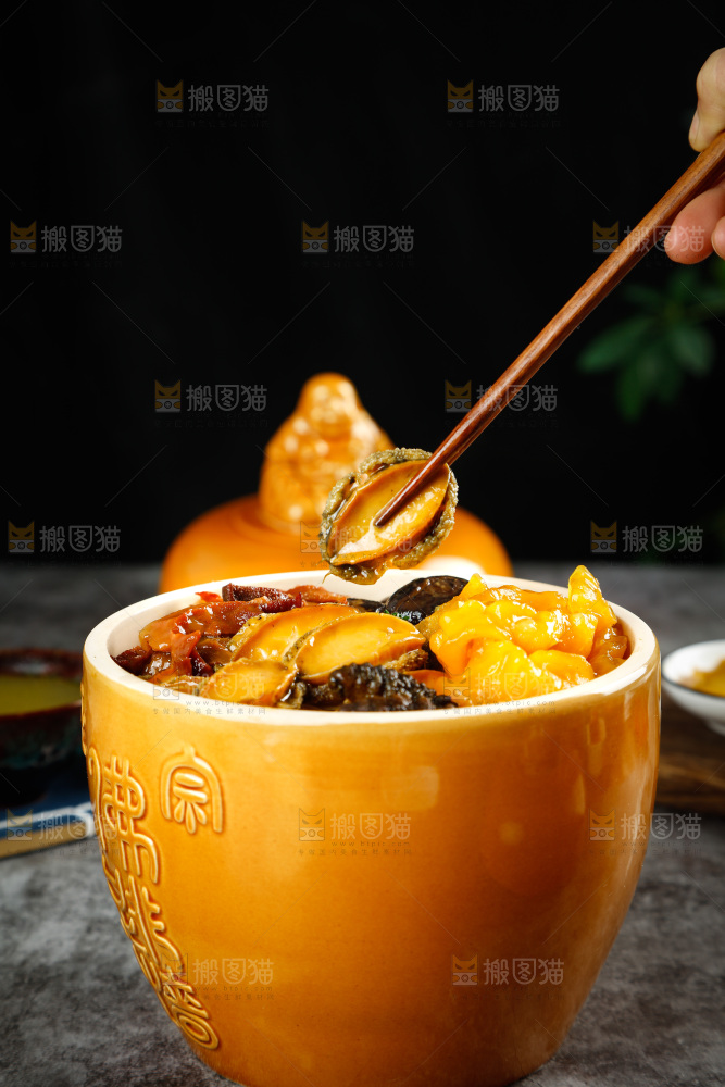 深底上的佛跳墙食材