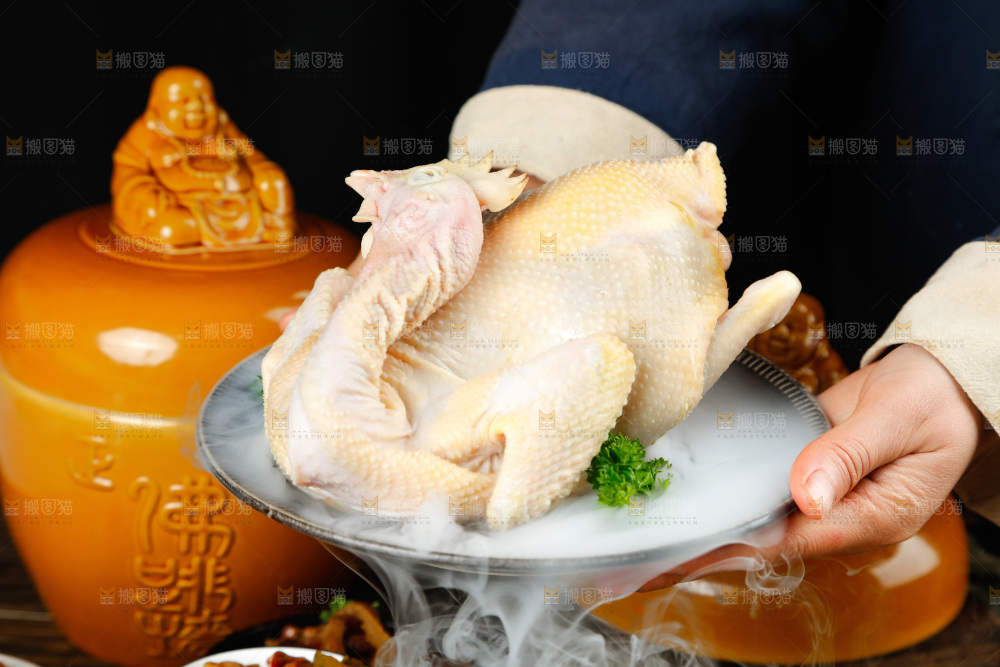 深底上的佛跳墙食材