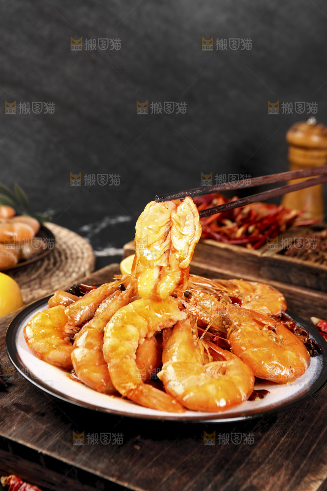 深底上的香辣大虾