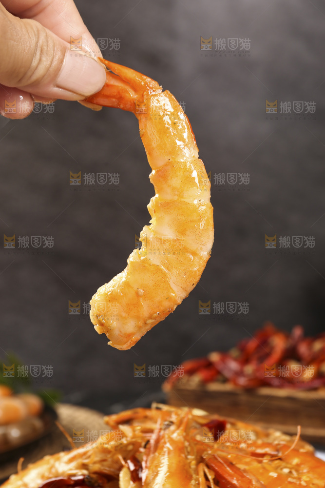 深底上的香辣大虾
