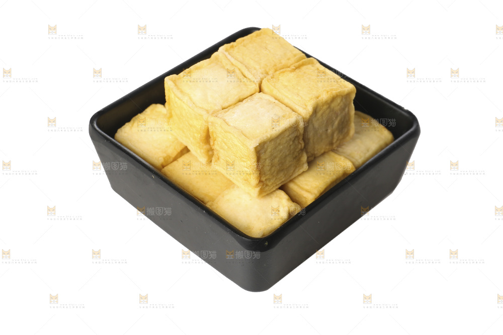 白底上的火锅丸子