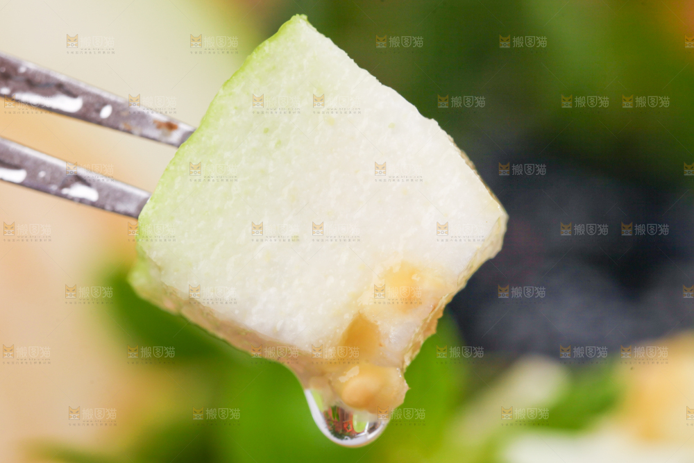深底上的白心芭乐
