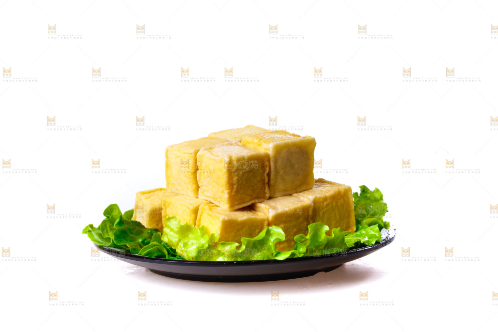白底上的火锅丸子