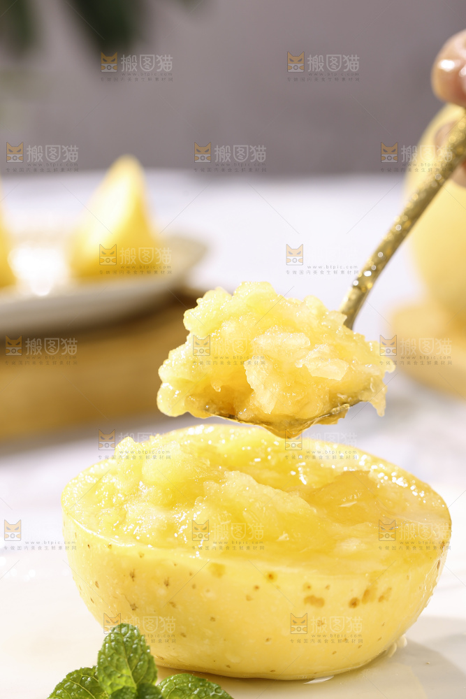 白底上的维纳斯苹果