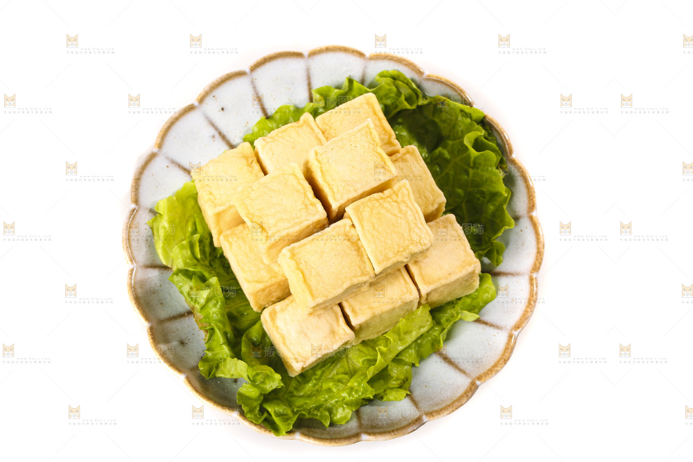 白底上的火锅丸子