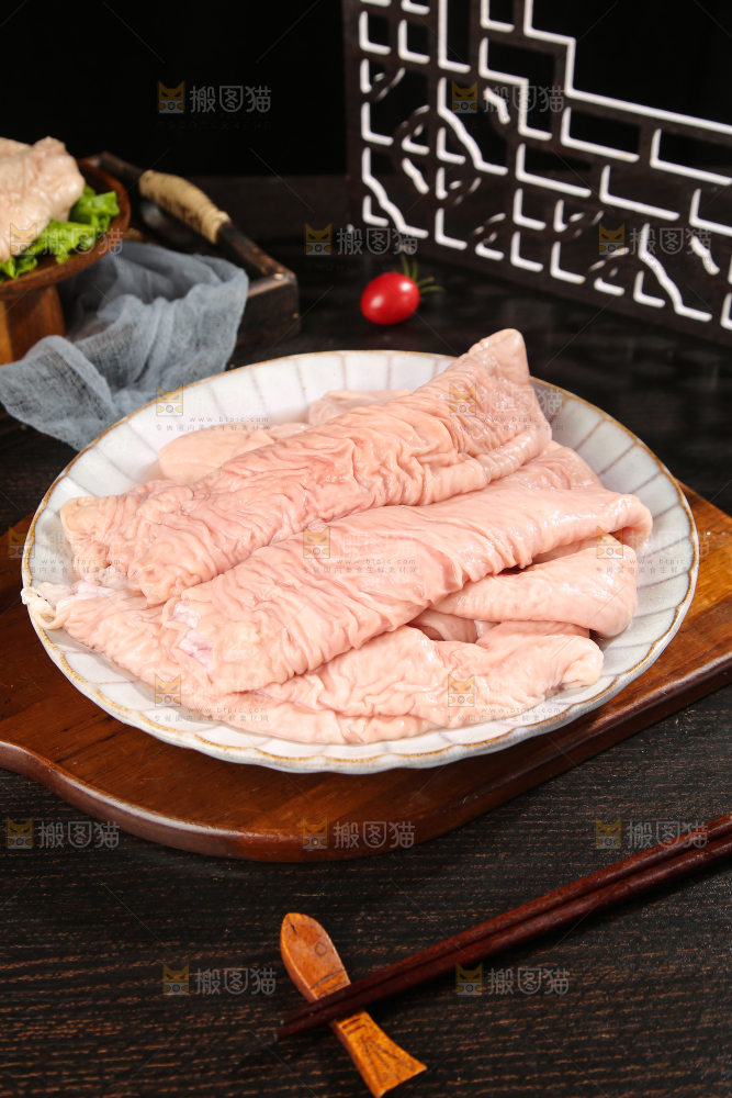 深底上的新鲜猪大肠