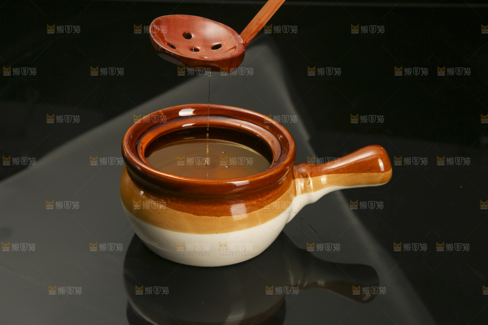 深底上的山茶油