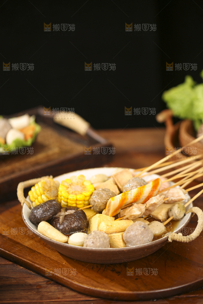 锅里的火锅丸子