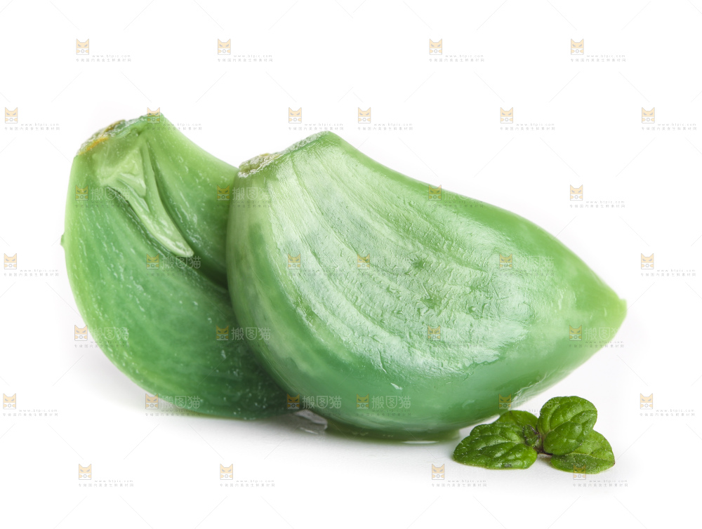白底上的腊八蒜