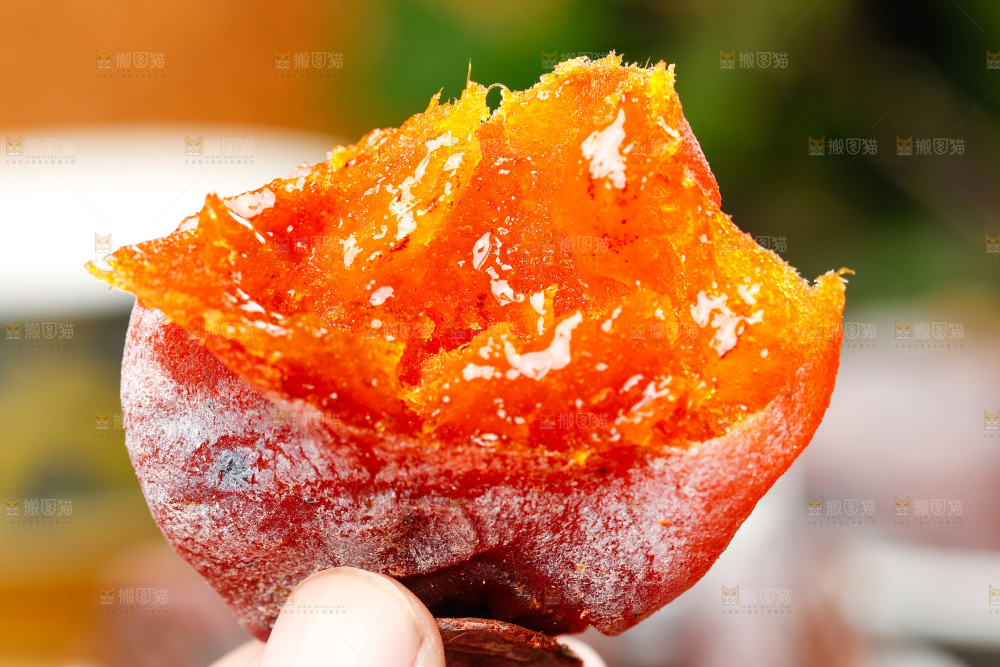 浅底上的吊柿饼
