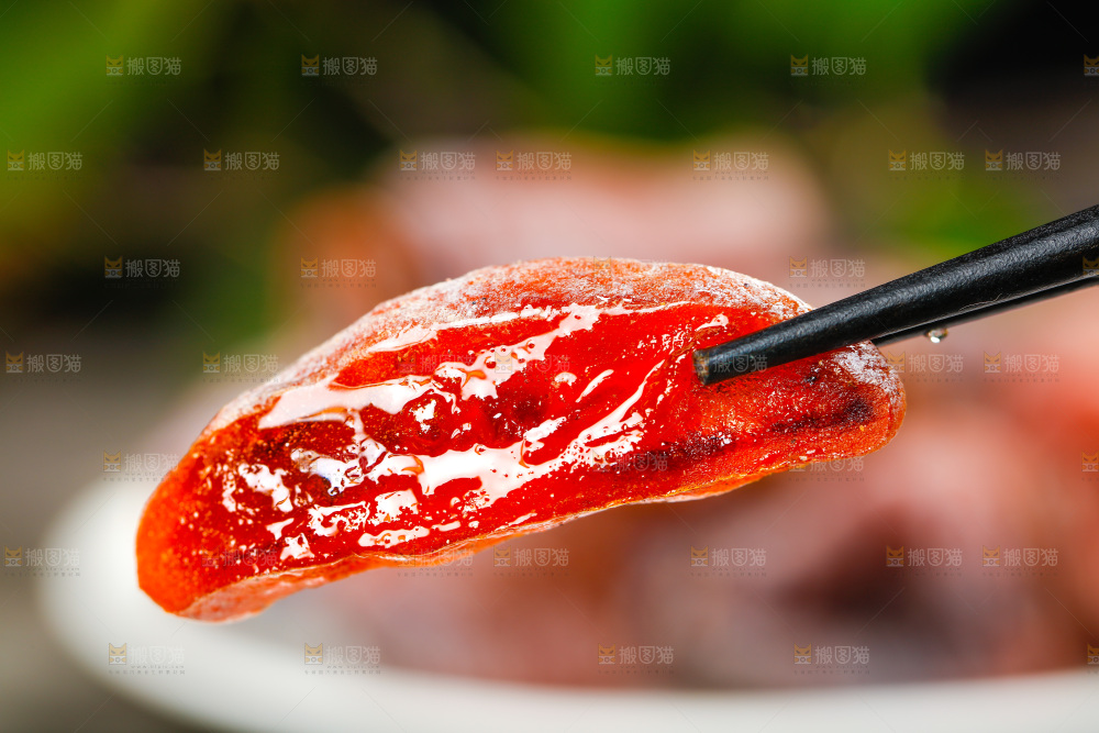 浅底上的吊柿饼